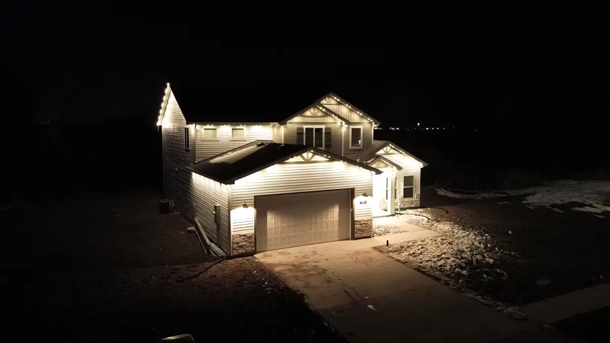 Custom color accent lighting on home exterior